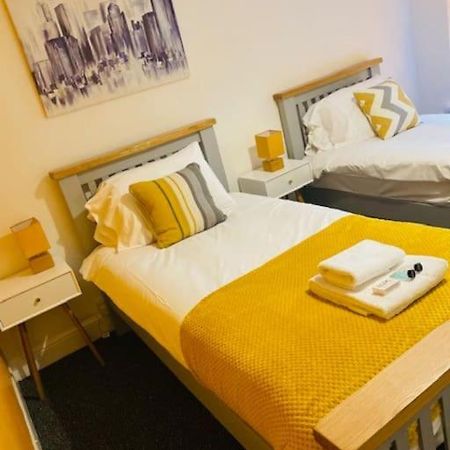 Goldcroft Villa Abertillery Bagian luar foto