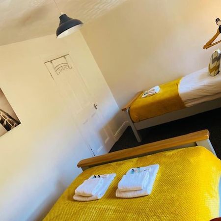 Goldcroft Villa Abertillery Bagian luar foto