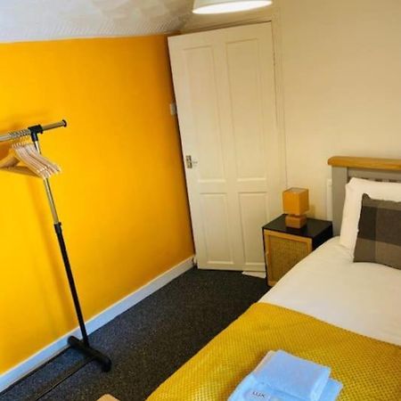 Goldcroft Villa Abertillery Bagian luar foto