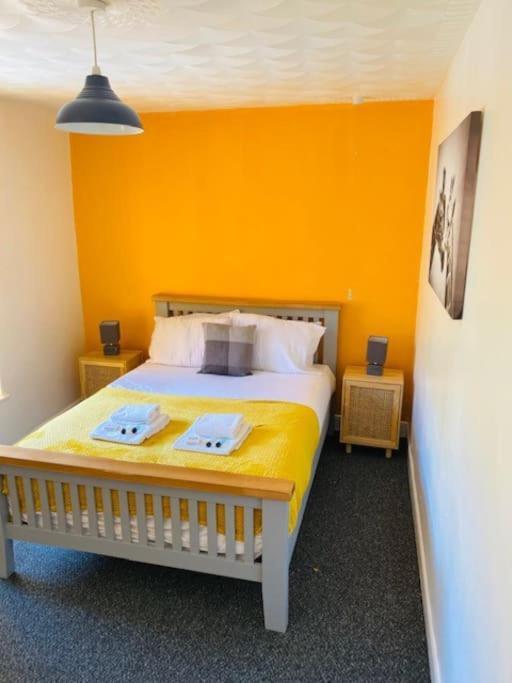 Goldcroft Villa Abertillery Bagian luar foto
