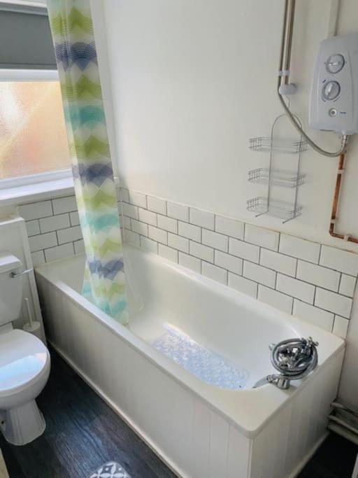 Goldcroft Villa Abertillery Bagian luar foto