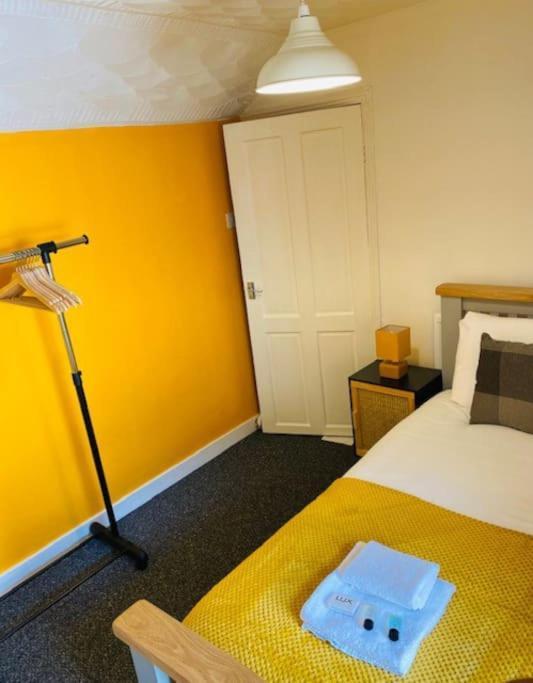 Goldcroft Villa Abertillery Bagian luar foto
