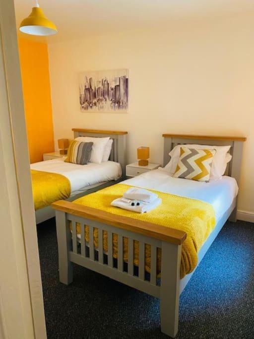 Goldcroft Villa Abertillery Bagian luar foto
