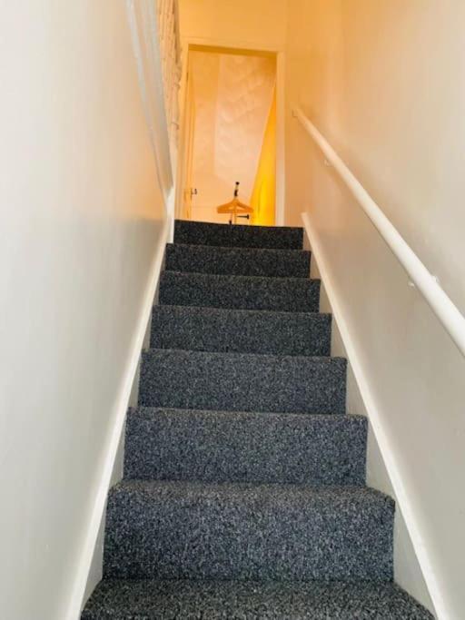 Goldcroft Villa Abertillery Bagian luar foto