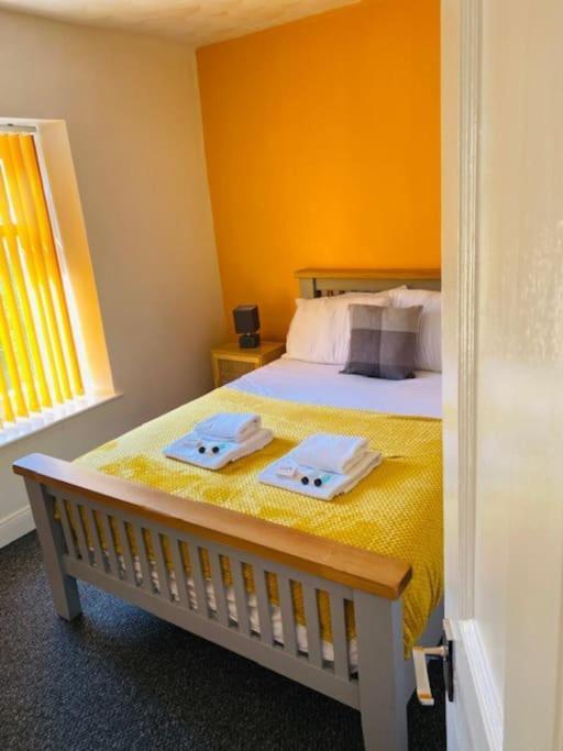 Goldcroft Villa Abertillery Bagian luar foto